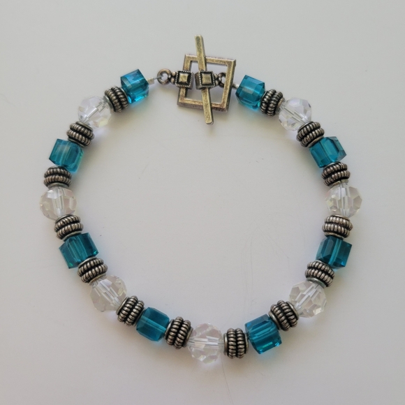 Vintage Bracelet Silver Plated Toggle Clasp Crystal Beads Jewelry 7 3/4" - Picture 2 of 7